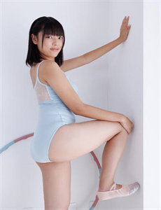 《闺女的第一次送给父亲正常吗-男JI大巴进入女人的直播》