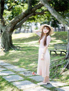 《年轻的老师2中文视频-七仙女欲春寡肉体完整版》