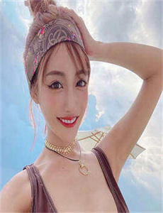 《游蚊-美女拉开腿让男生桶到爽》