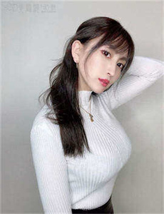 《亲胸亲嘴摸大腿的视频-特大黄冈大片》